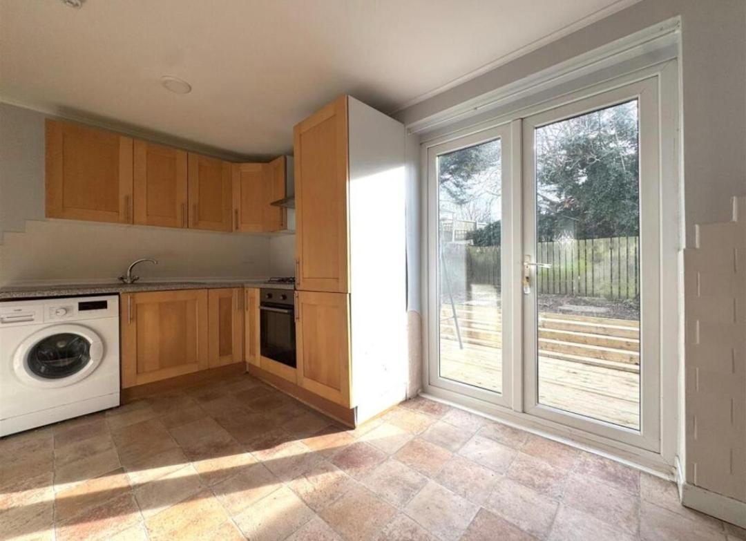 Cosy Brighouse 3 Bed House-Great For Contractors Apartamento Exterior foto